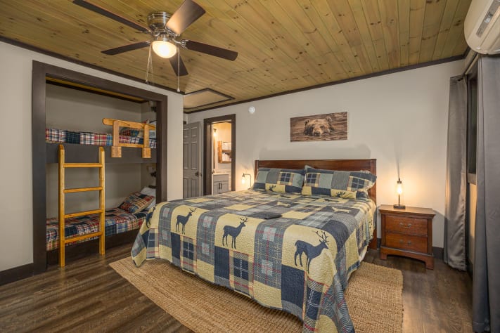 Gatlinburg, Tennessee Chalet Rental - Gallery Image #21