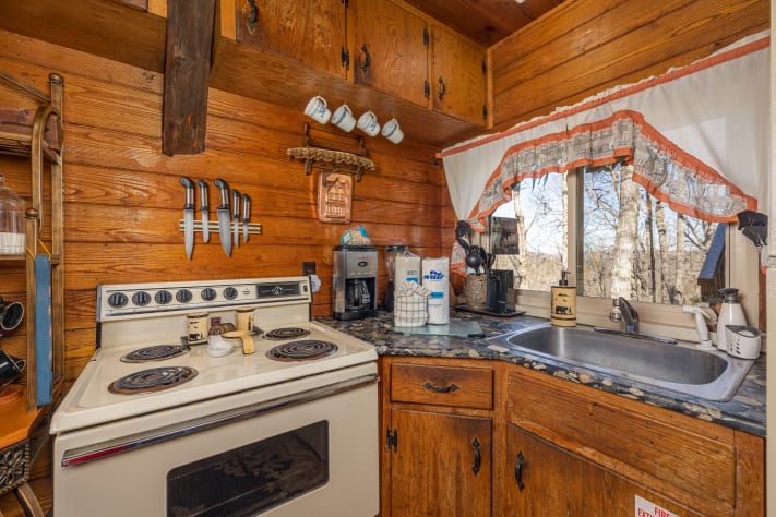 Gatlinburg, Tennessee Cabin Rental - Gallery Image #10