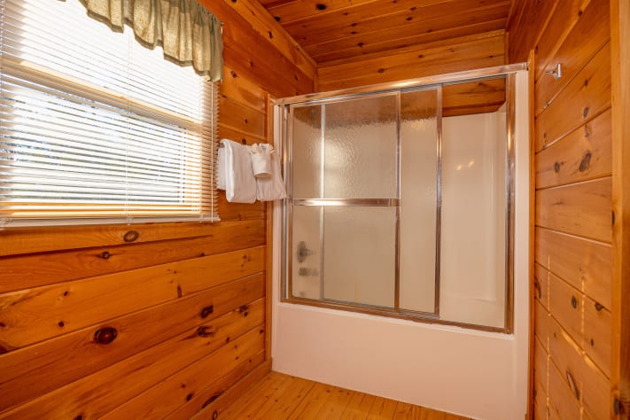 Pigeon Forge, Tennessee Cabin Rental - Gallery Image #11