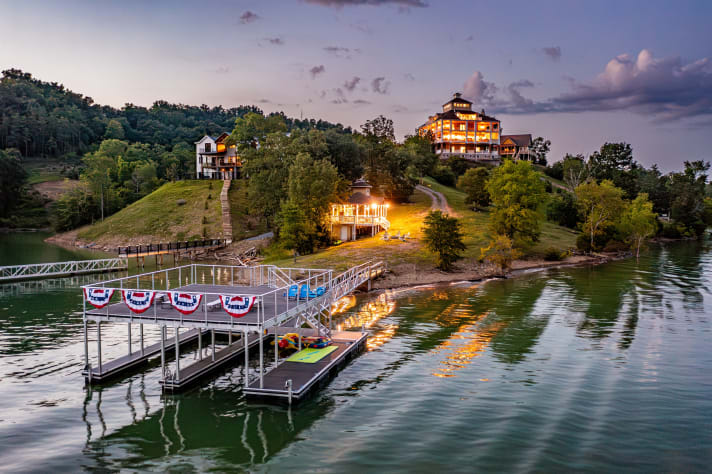 Dandridge, Tennessee Cabin Rental - Gallery Image #2