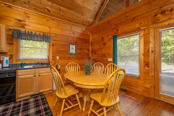 Gatlinburg, Tennessee Cabin Rental - Gallery Image #11