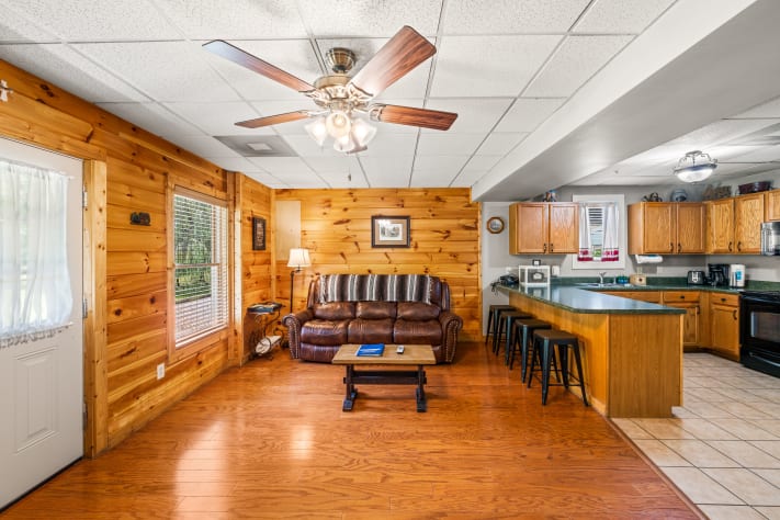 Pigeon Forge, Tennessee Cabin Rental - Gallery Image #5