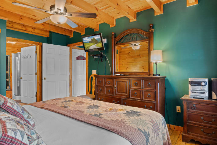 Gatlinburg, Tennessee Cabin Rental - Gallery Image #13