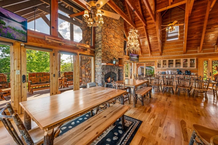 Dining Room Gatlinburg, Tennessee Cabin Rental - Gallery Image #6