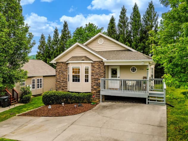 Photo #9 Pigeon Forge, Tennessee Cabin Rental - Gallery Image #9
