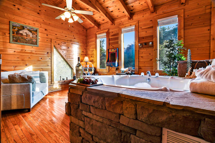 Photo #5 Pigeon Forge, Tennessee Cabin Rental - Gallery Image #5