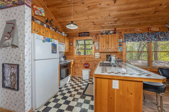 Pigeon Forge, Tennessee Cabin Rental - Gallery Image #10