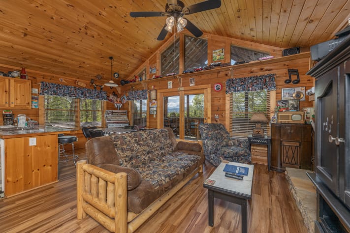 Pigeon Forge, Tennessee Cabin Rental - Gallery Image #3