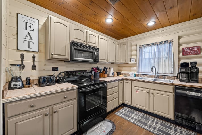 Pigeon Forge, Tennessee Cabin Rental - Gallery Image #12