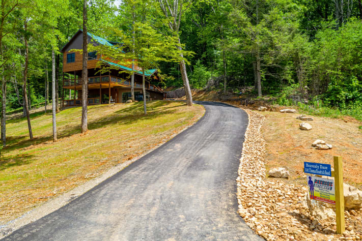 Pigeon Forge, Tennessee Cabin Rental - Gallery Image #2