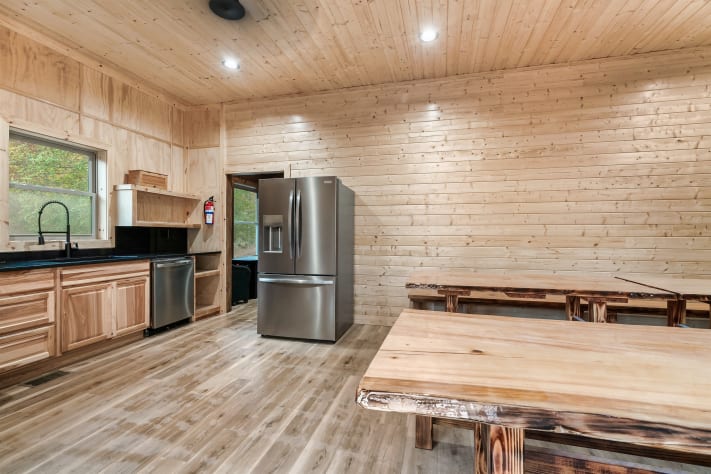 kitchen clubhouse Sevierville, Tennessee Cabin Rental - Gallery Image #16