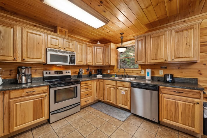 Pigeon Forge, Tennessee Cabin Rental - Gallery Image #13