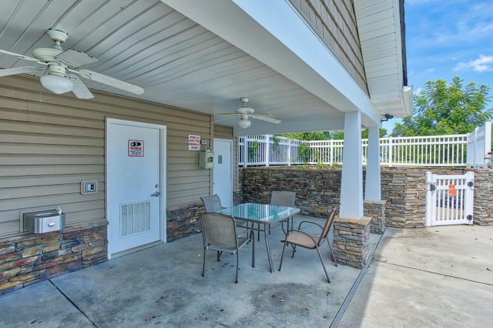Pigeon Forge, Tennessee Chalet Rental - Gallery Image #16