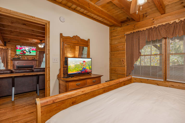 Gatlinburg, Tennessee Cabin Rental - Gallery Image #11