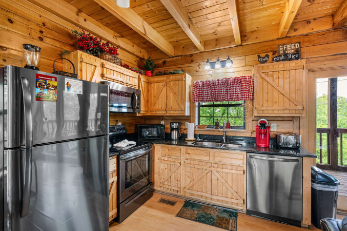 Pigeon Forge, Tennessee Cabin Rental - Gallery Image #11