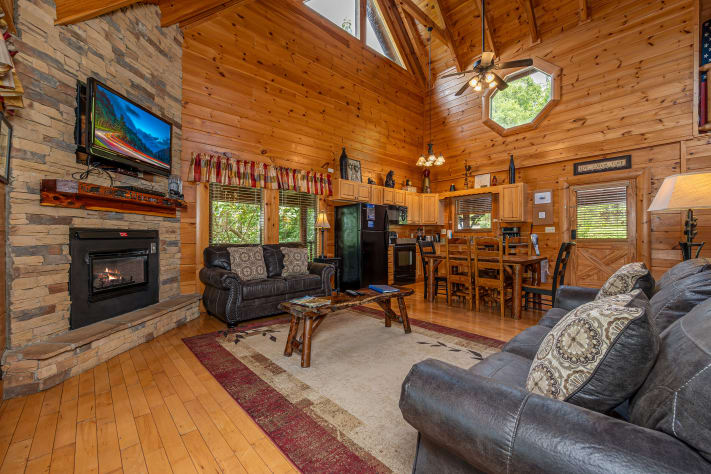 Pigeon Forge, Tennessee Cabin Rental - Gallery Image #3