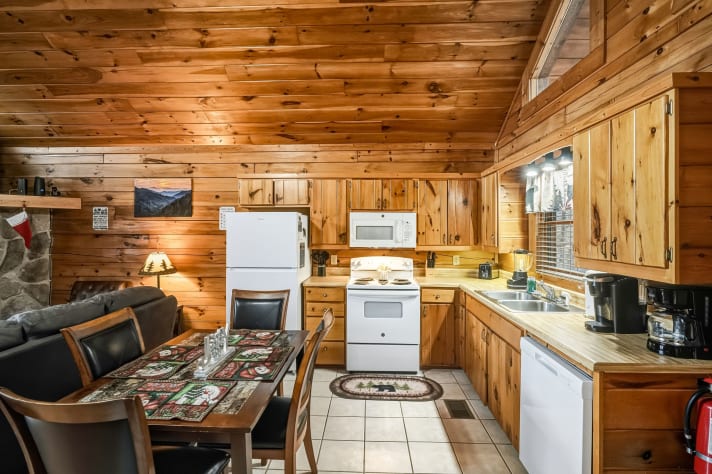 Gatlinburg, Tennessee Cabin Rental - Gallery Image #13