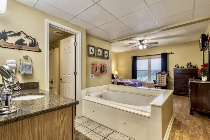 Pigeon Forge, Tennessee Cabin Rental - Gallery Image #13
