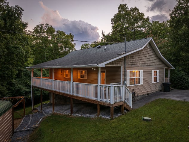 Sevierville, Tennessee Cabin Rental - Gallery Image #2