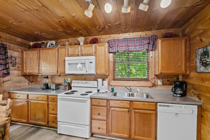 Gatlinburg, Tennessee Cabin Rental - Gallery Image #10