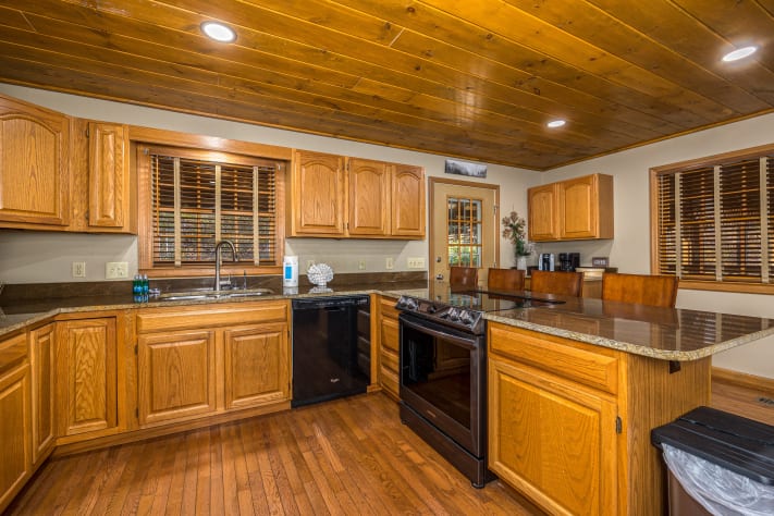 Gatlinburg, Tennessee Cabin Rental - Gallery Image #9