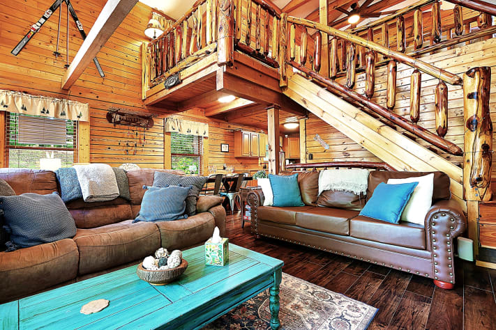 Living Room Sevierville, Tennessee Cabin Rental - Gallery Image #12