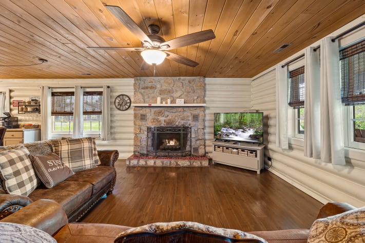 Pigeon Forge, Tennessee Cabin Rental - Gallery Image #7
