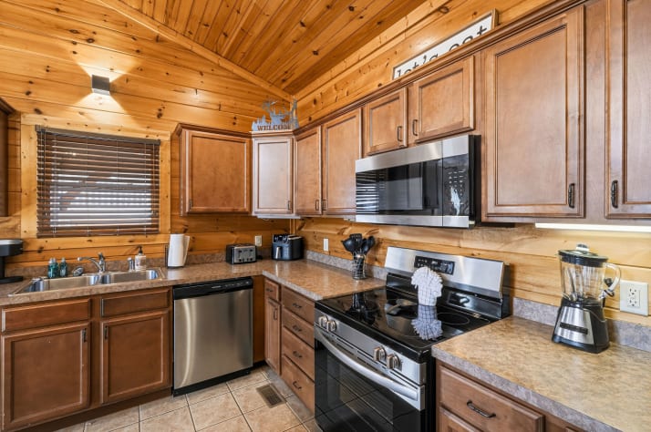 Gatlinburg, Tennessee Cabin Rental - Gallery Image #11