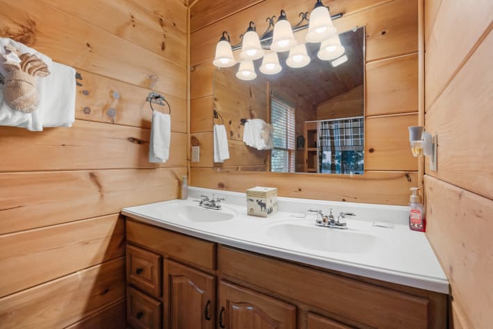 Pigeon Forge, Tennessee Cabin Rental - Gallery Image #21