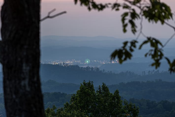 Gatlinburg, Tennessee Cabin Rental - Gallery Image #2