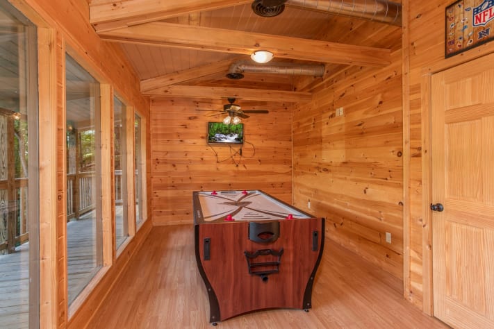 Gatlinburg, Tennessee Cabin Rental - Gallery Image #11