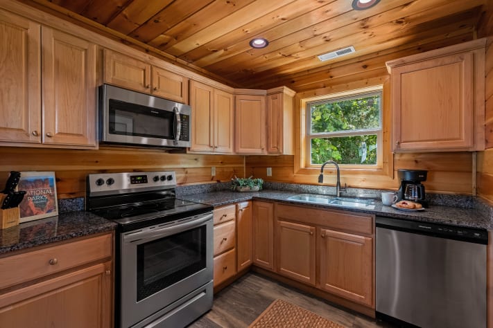Gatlinburg, Tennessee Cabin Rental - Gallery Image #25