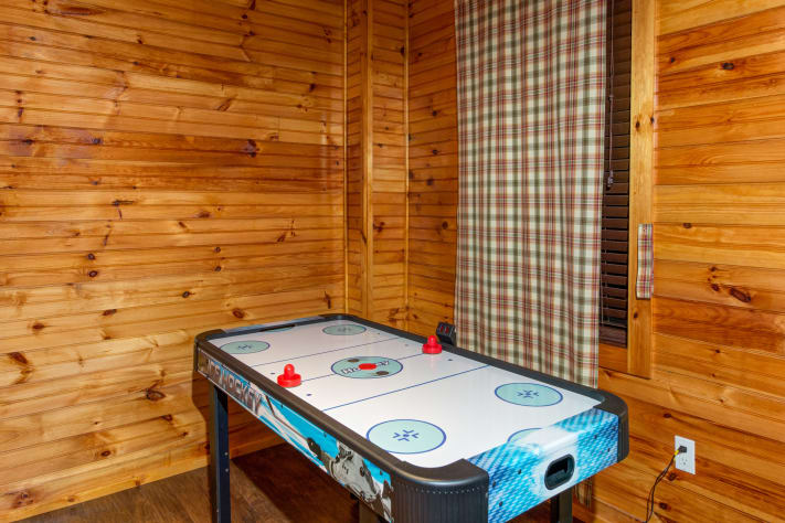 Pigeon Forge, Tennessee Cabin Rental - Gallery Image #15