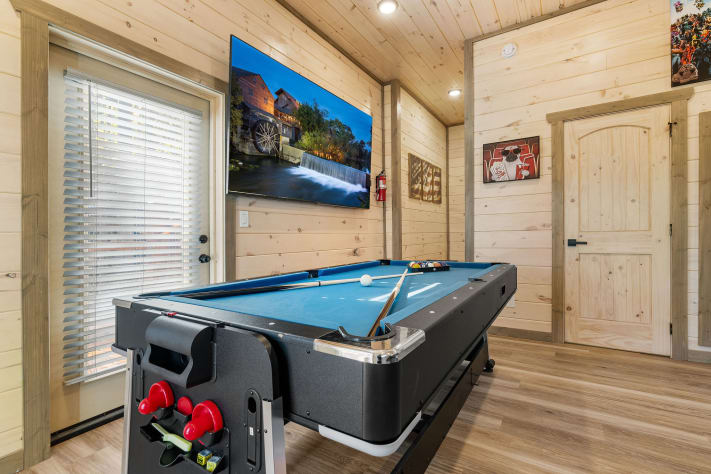 Gatlinburg, Tennessee Cabin Rental - Gallery Image #24