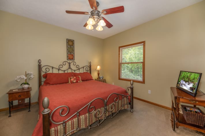 Pigeon Forge, Tennessee Cabin Rental - Gallery Image #11