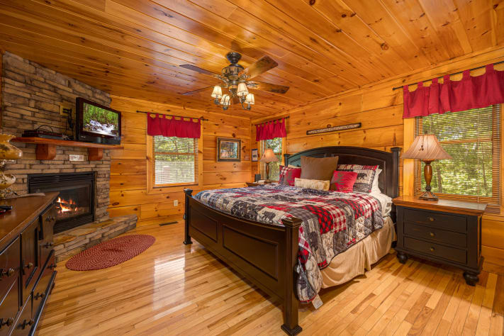 Pigeon Forge, Tennessee Cabin Rental - Gallery Image #9