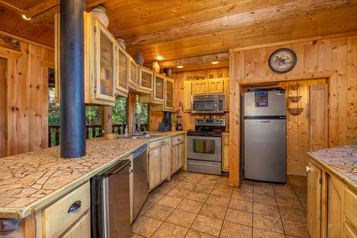 Pigeon Forge, Tennessee Cabin Rental - Gallery Image #4