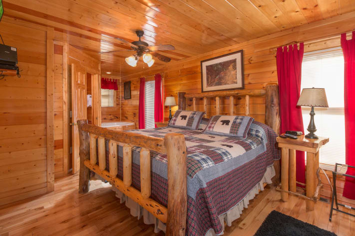 Gatlinburg, Tennessee Cabin Rental - Gallery Image #9