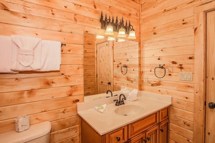 Photo #33 Pigeon Forge, Tennessee Cabin Rental - Gallery Image #33