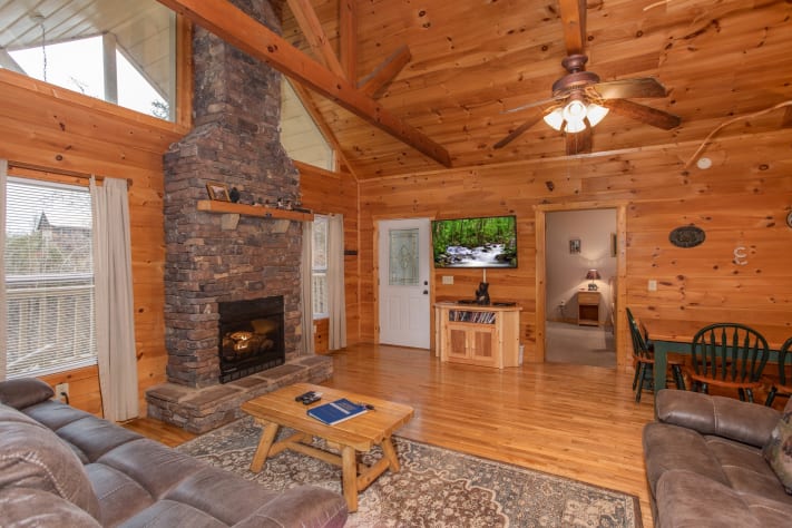 Pigeon Forge, Tennessee Cabin Rental - Gallery Image #2