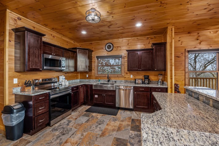 Pigeon Forge, Tennessee Cabin Rental - Gallery Image #6