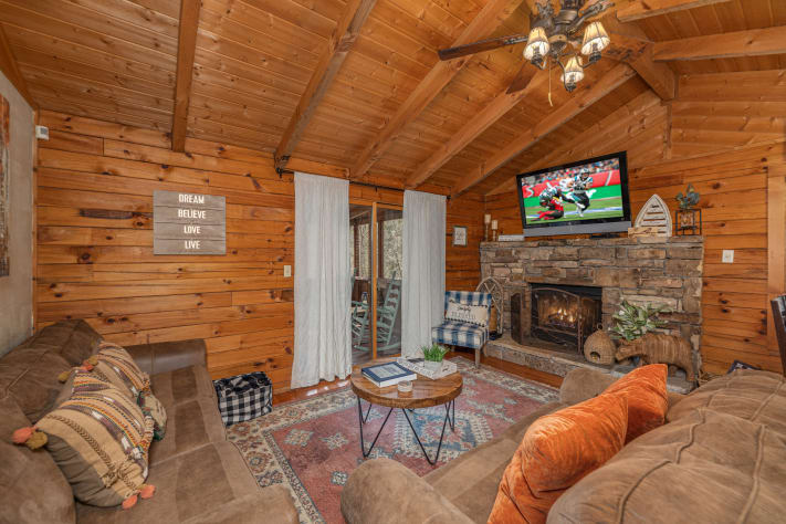 Pigeon Forge, Tennessee Cabin Rental - Gallery Image #2