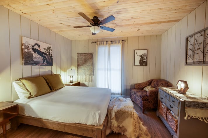 Main level bedroom  Pigeon Forge, Tennessee Cabin Rental - Gallery Image #6