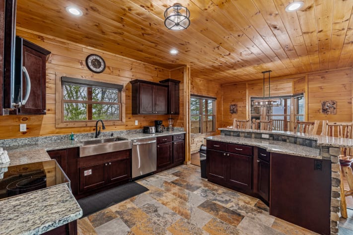 Pigeon Forge, Tennessee Cabin Rental - Gallery Image #12
