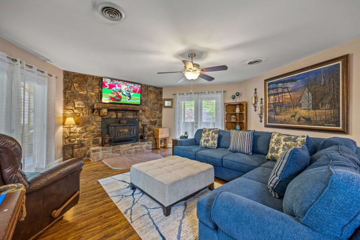 Gatlinburg, Tennessee Chalet Rental - Gallery Image #4