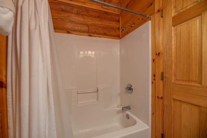 Pigeon Forge, Tennessee Cabin Rental - Gallery Image #13