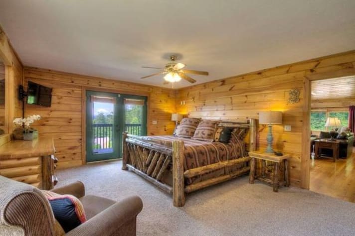 Pigeon Forge, Tennessee Cabin Rental - Gallery Image #12