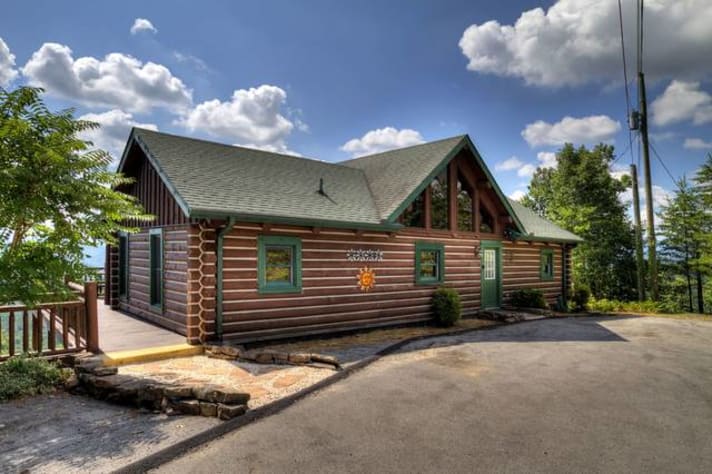 Pigeon Forge, Tennessee Cabin Rental - Gallery Image #1