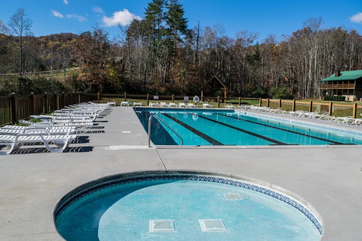 Community Outdoor Pool Area Pigeon Forge, Tennessee Cabin Rental - Gallery Image #2