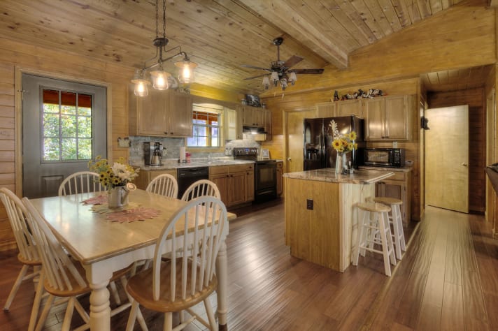 Pigeon Forge, Tennessee Cabin Rental - Gallery Image #5